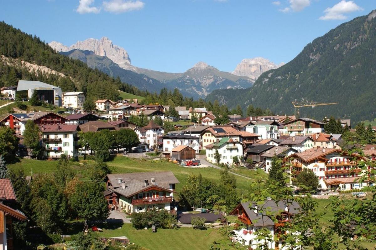 Roda A Parte Vigo di Fassa Bagian luar foto
